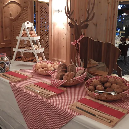 Blatter's & Bella Vista Hotel Arosa