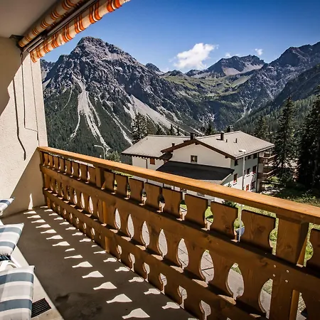 Blatter's & Bella Vista Otel Arosa